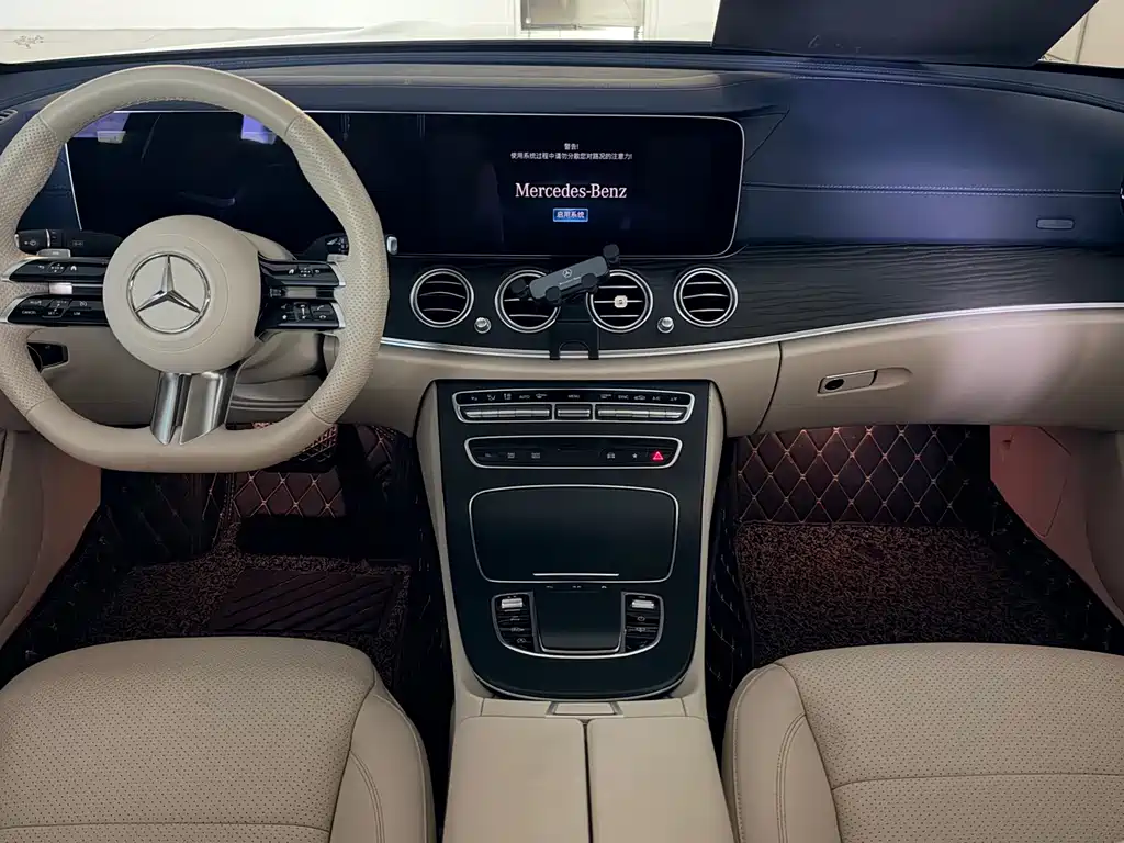 Mercedes-Benz E-Class — фото 5