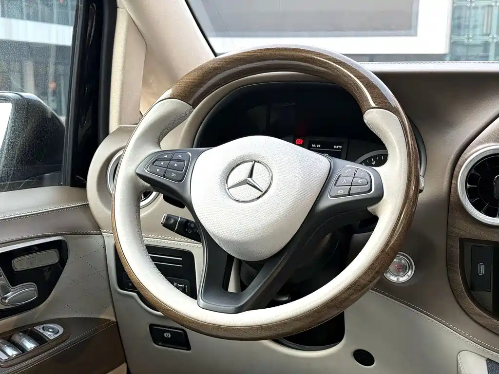 Mercedes-Benz Vito — фото 13