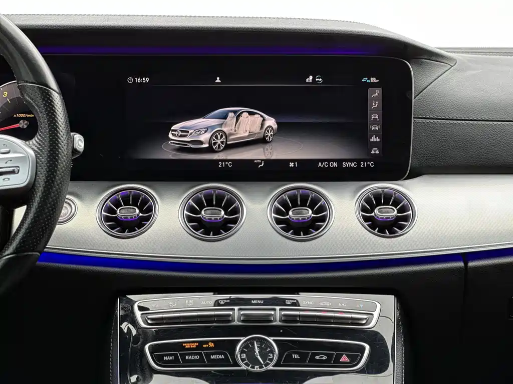 Mercedes-Benz E-Class (Import) — фото 9