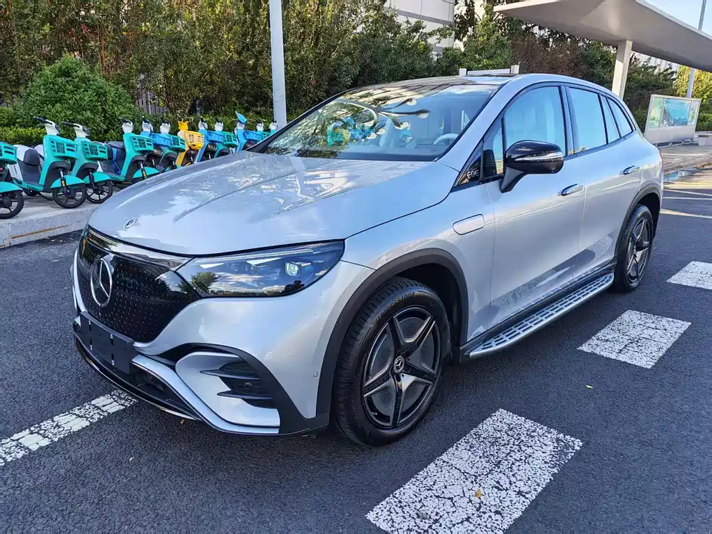 Mercedes-Benz EQE SUV — фото 2