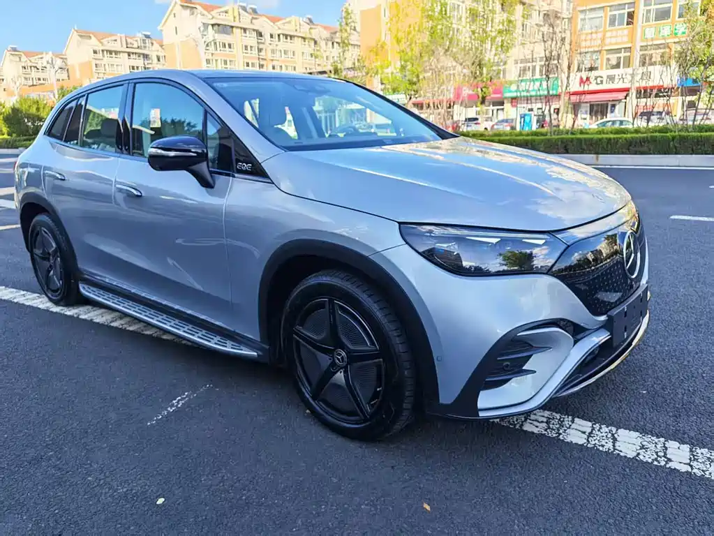 Mercedes-Benz EQE SUV — фото 5