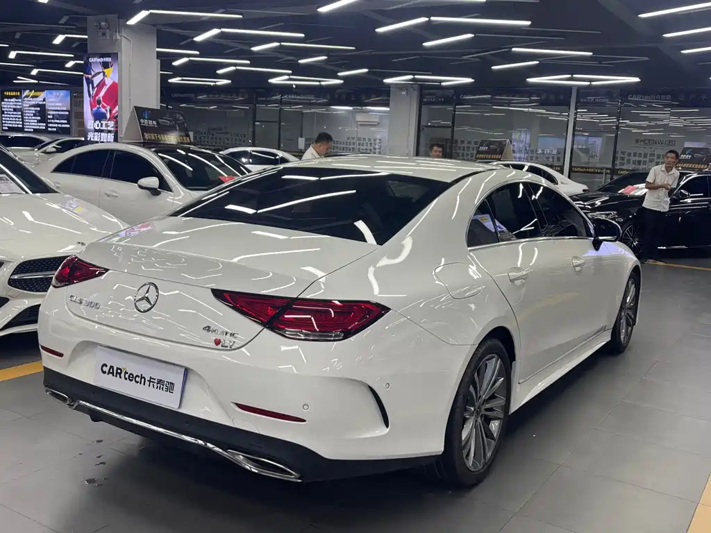 Mercedes-Benz CLS — фото 7