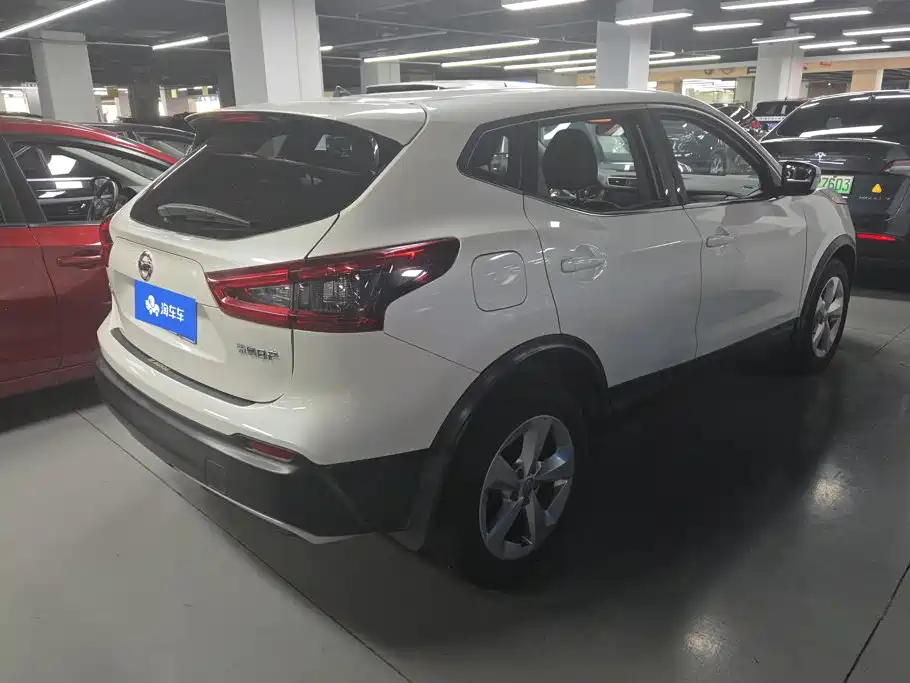 Nissan Qashqai — фото 3