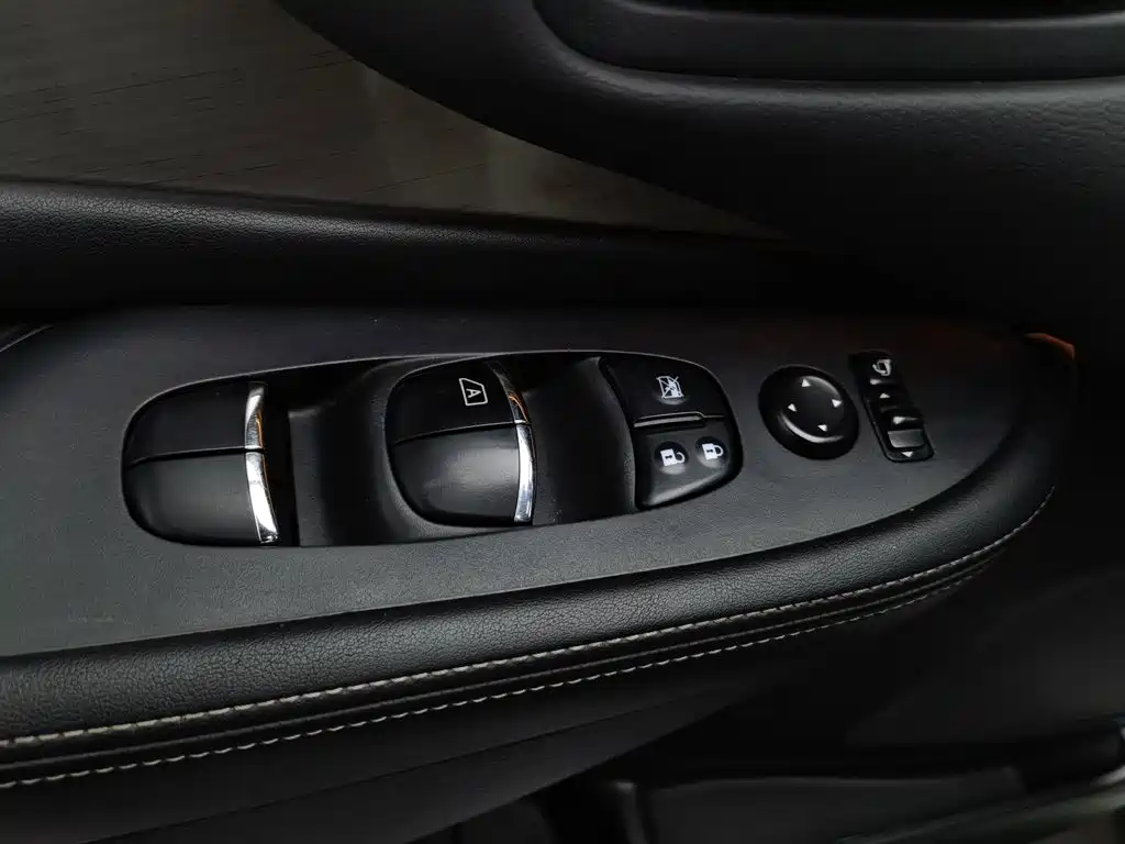 Nissan Murano — фото 9