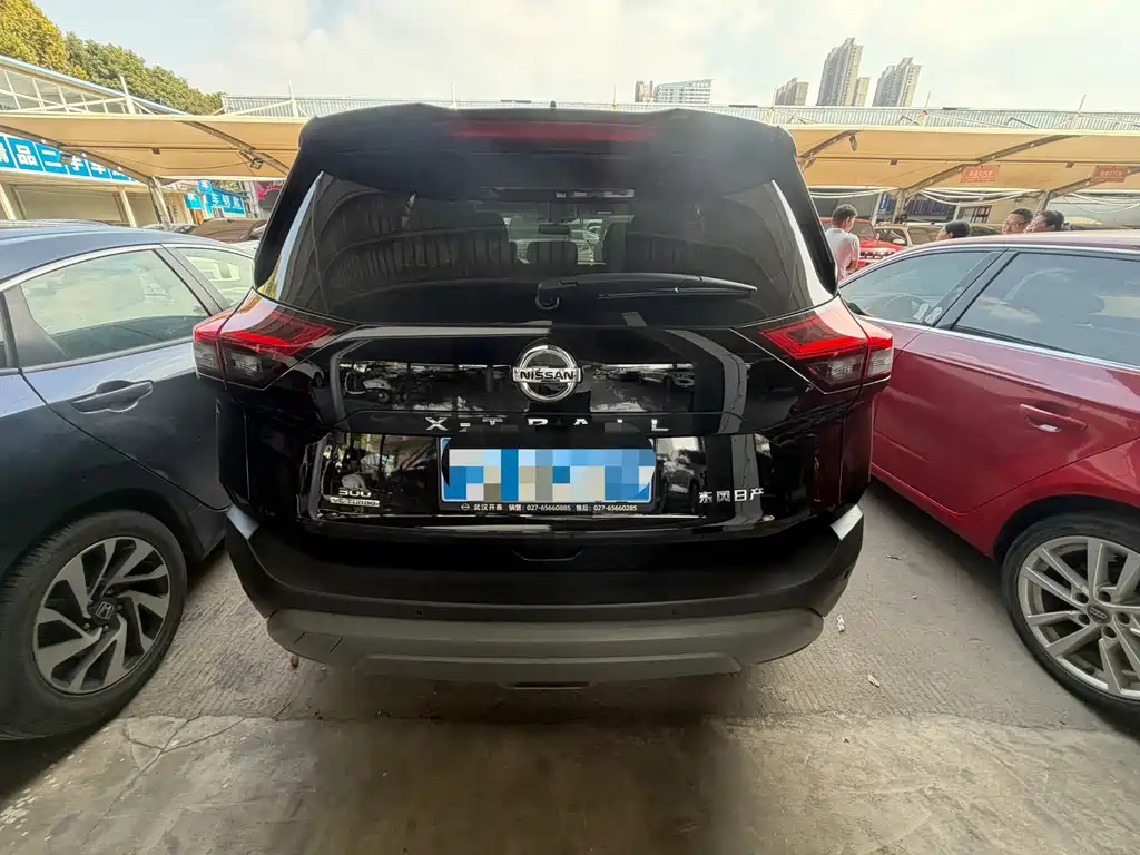 Nissan X-Trail — фото 10