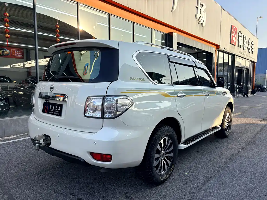 Nissan Patrol — фото 6