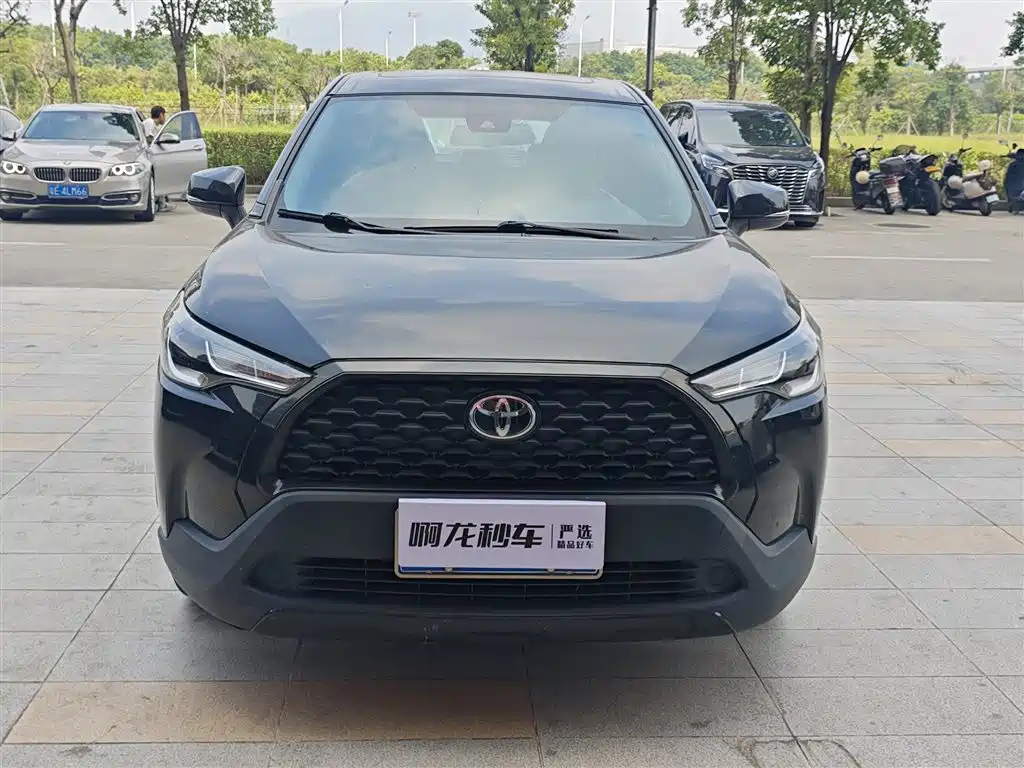 Toyota Corolla Cross — фото 2