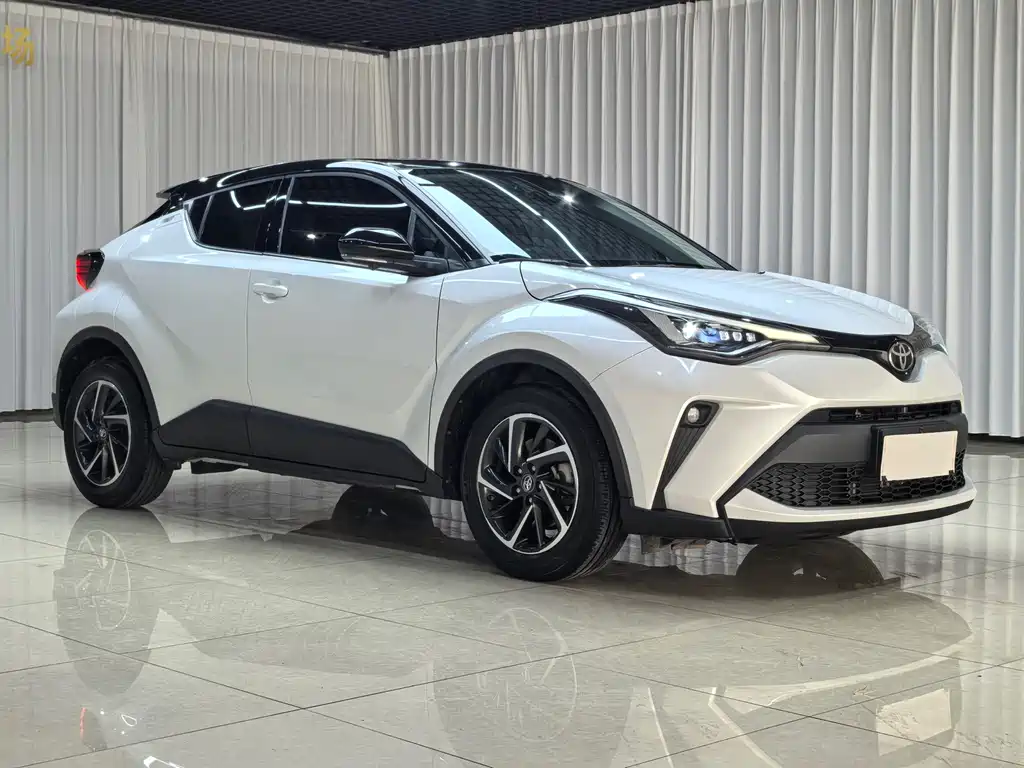 Toyota C-HR — фото 3
