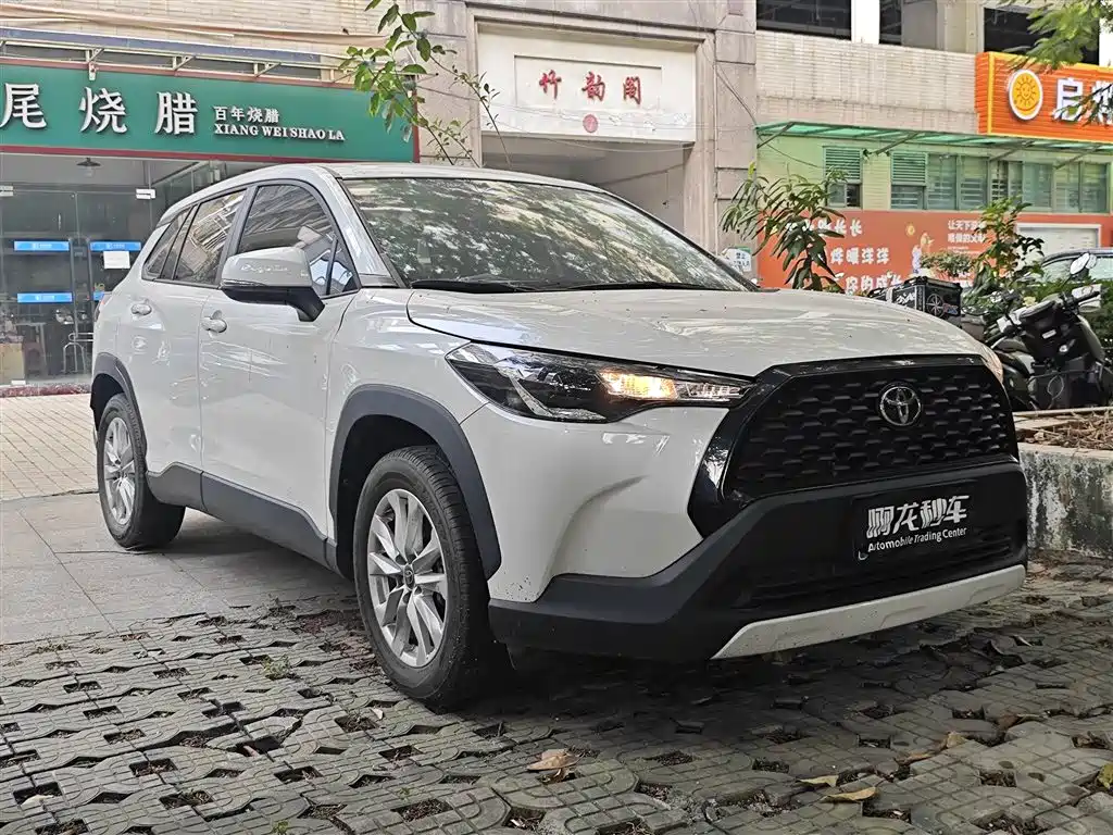 Toyota Corolla Cross — фото 3