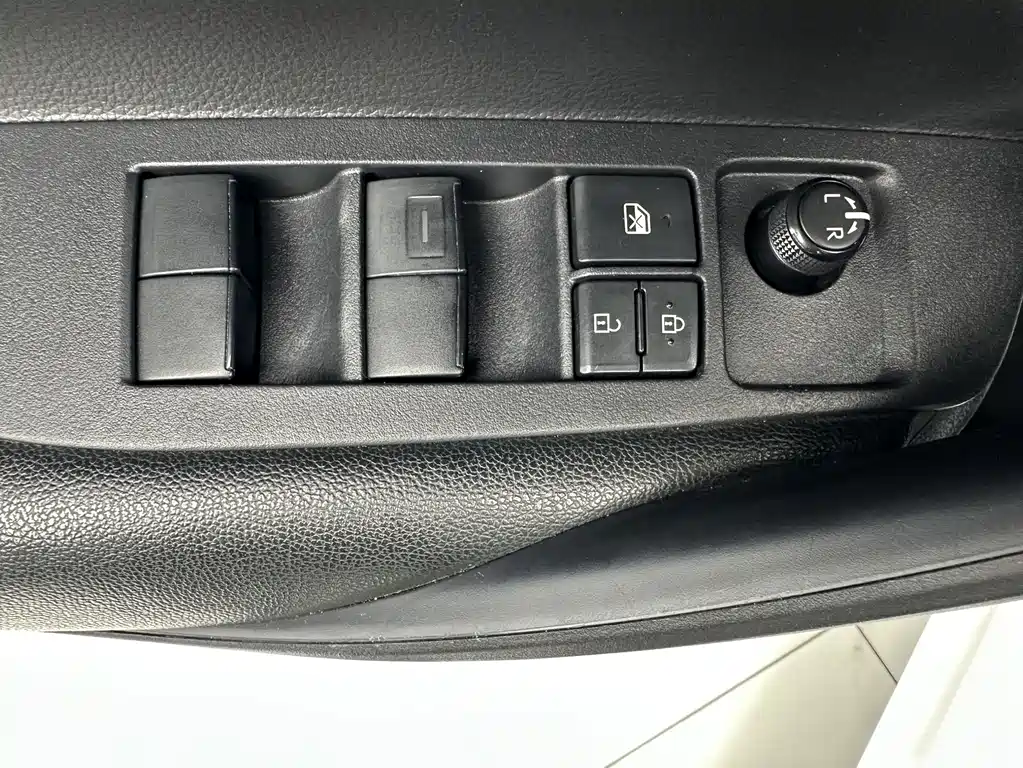 Toyota Levin — фото 10