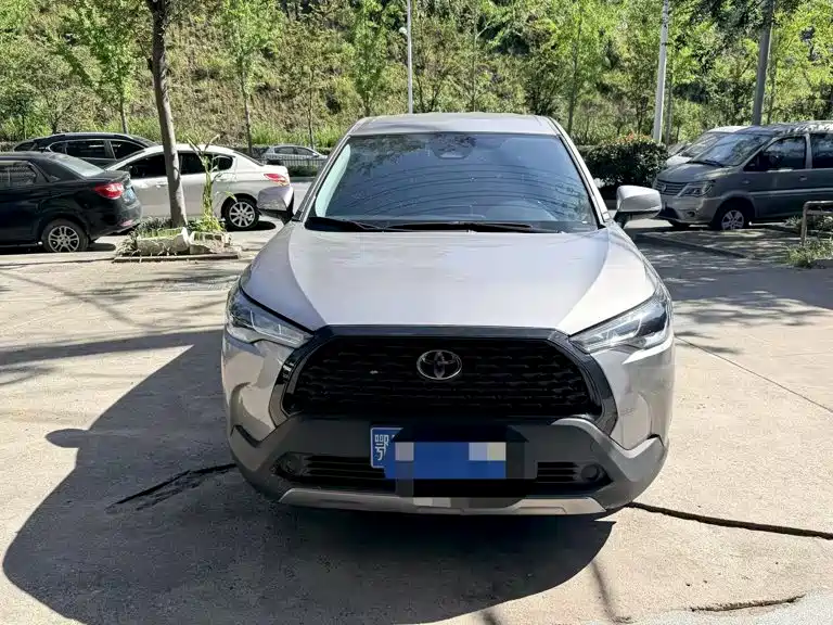 Toyota Corolla Cross — фото 2
