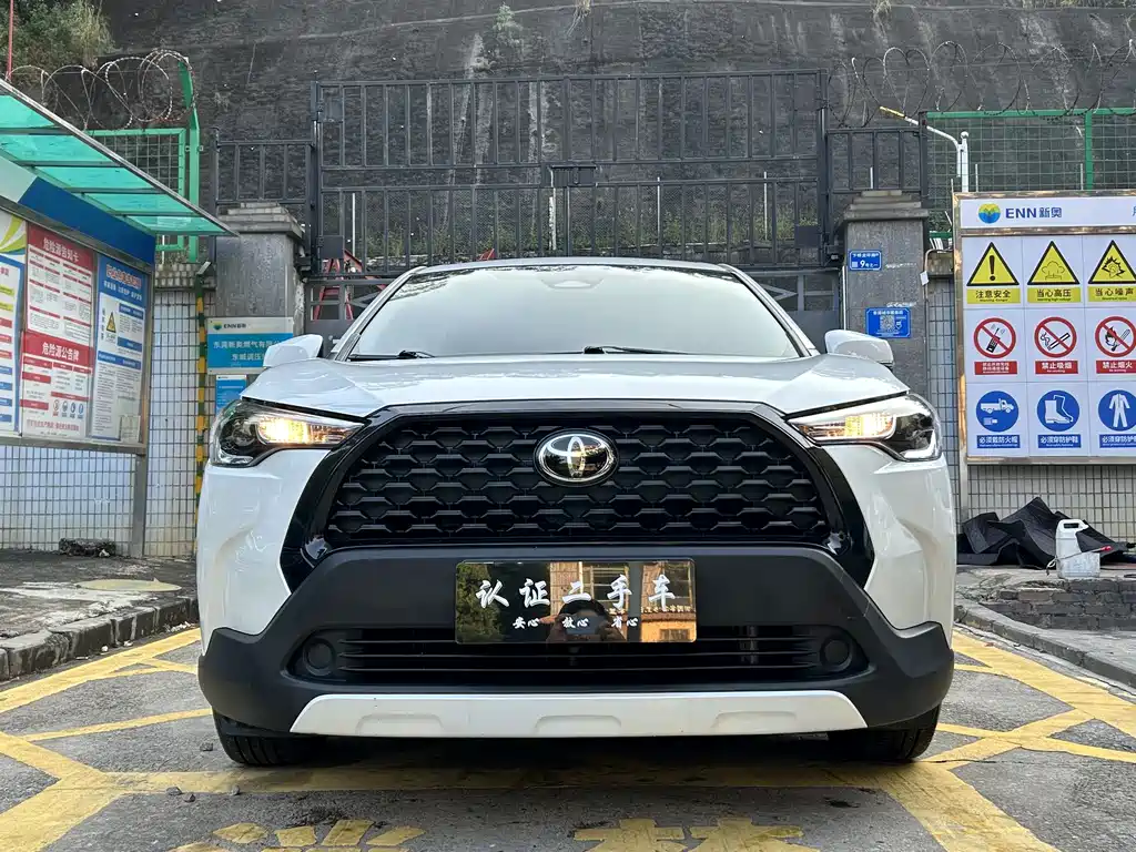 Toyota Corolla Cross — фото 2
