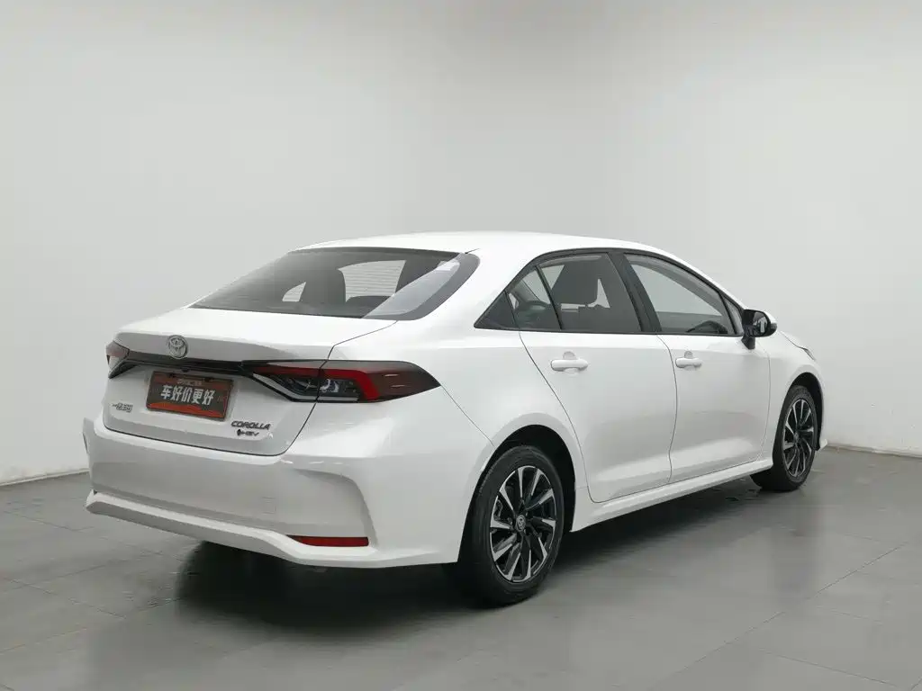 Toyota Corolla — фото 2