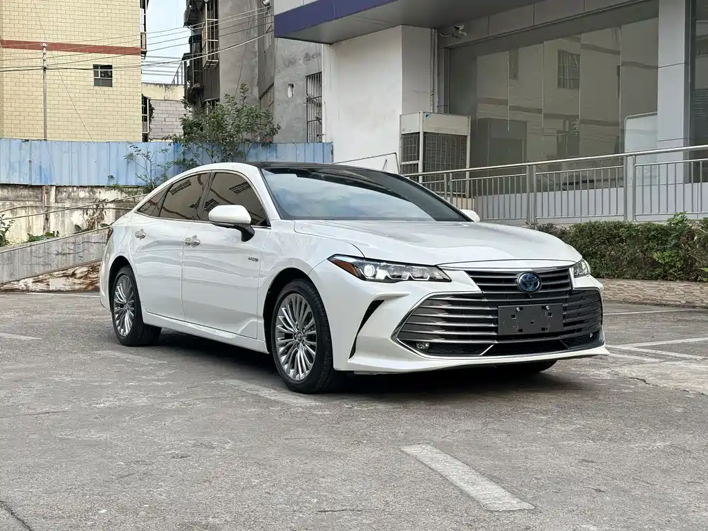 Toyota Avalon — фото 3