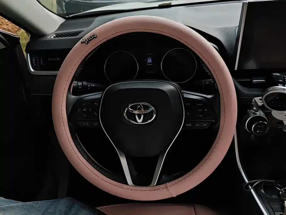 Toyota Wildlander — фото 15