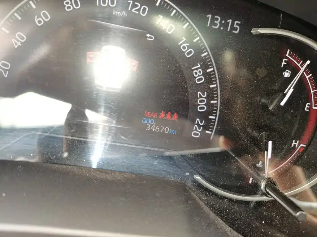Toyota RAV4 — фото 8