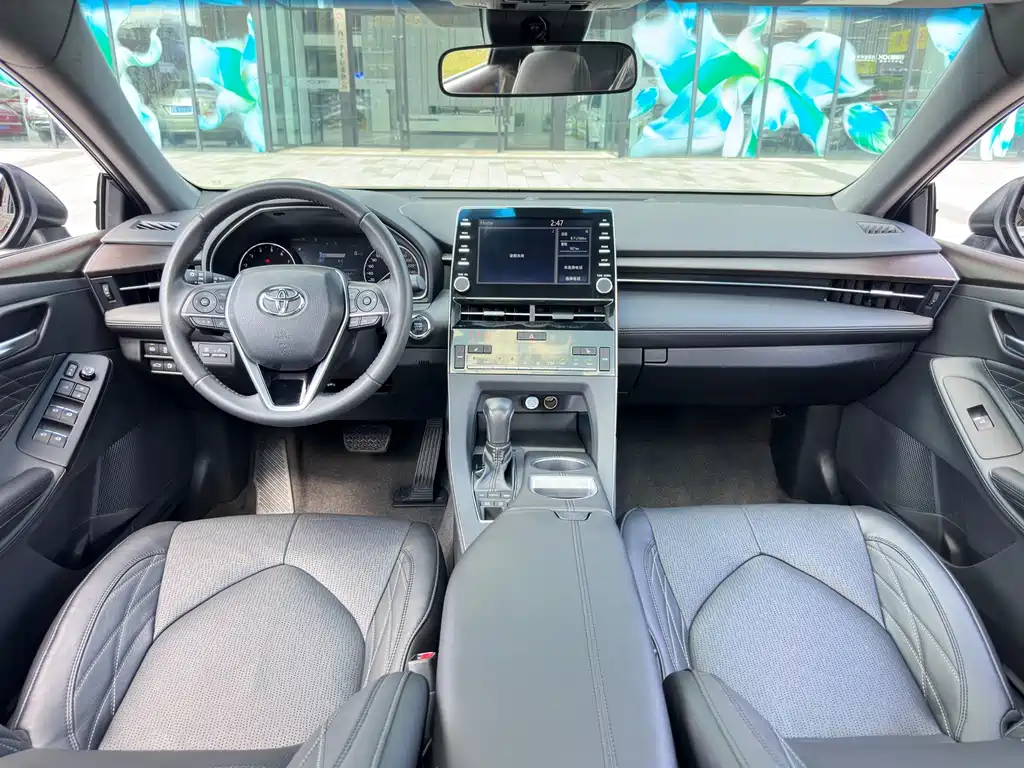 Toyota Avalon — фото 11