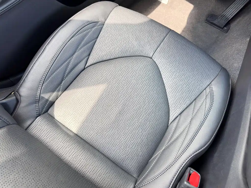 Toyota Avalon — фото 15