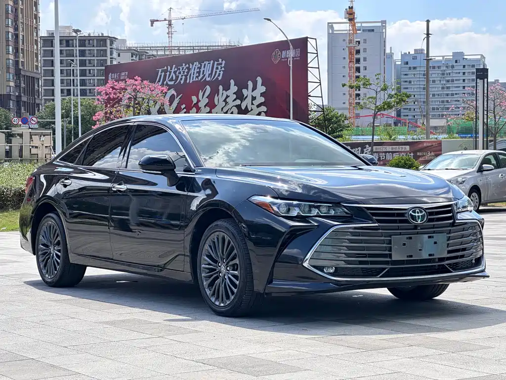 Toyota Avalon — фото 3