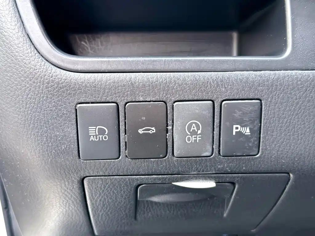 Toyota Highlander — фото 20