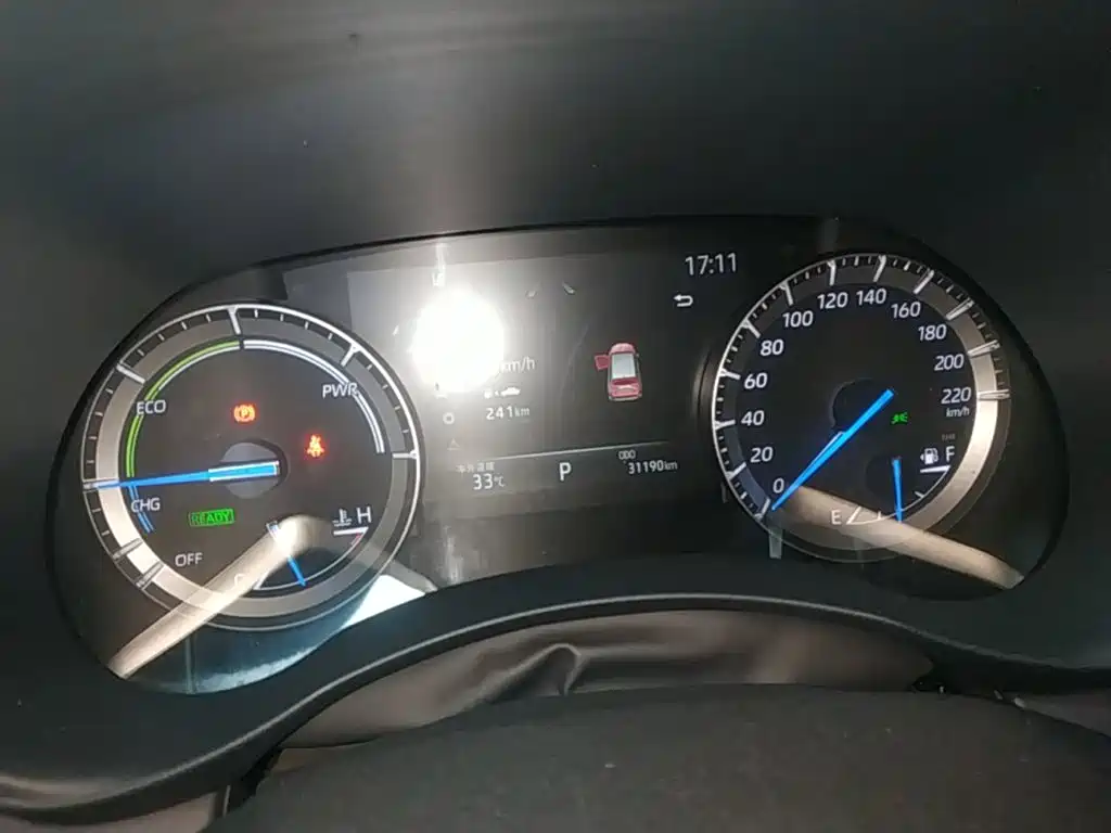 Toyota Highlander — фото 11