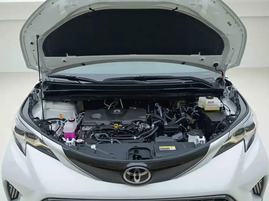 Toyota Granvia — фото 7