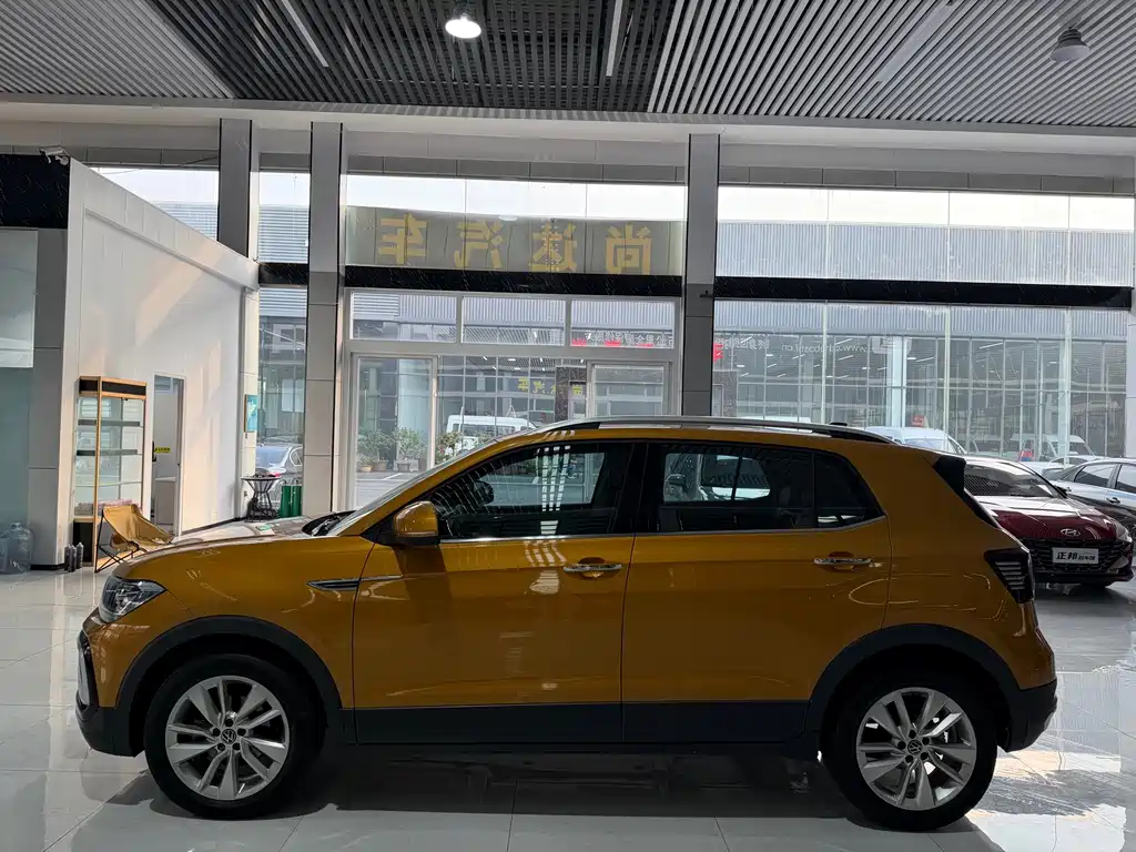 Volkswagen T-Cross — фото 3