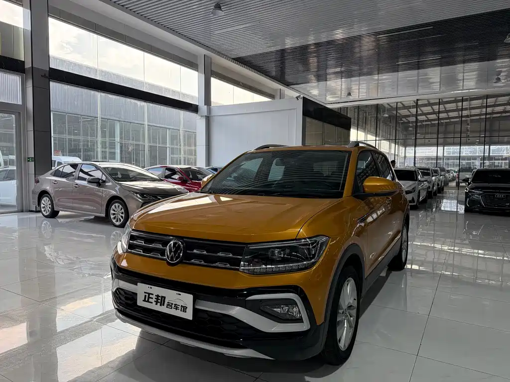 Volkswagen T-Cross — фото 1