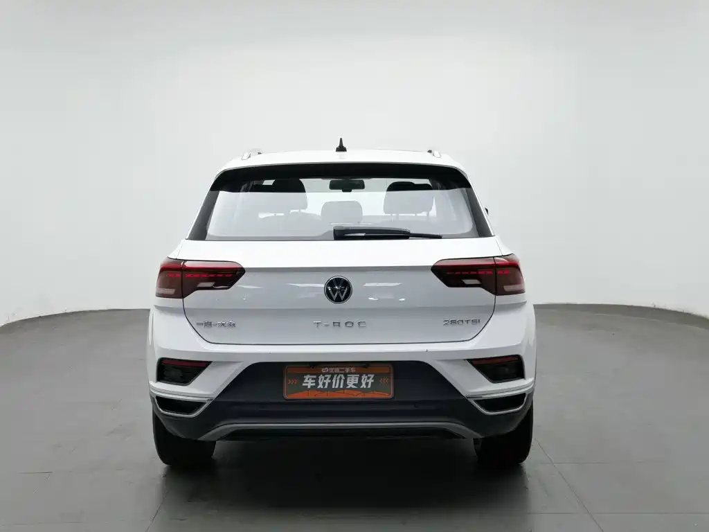 Volkswagen T-Roc — фото 4