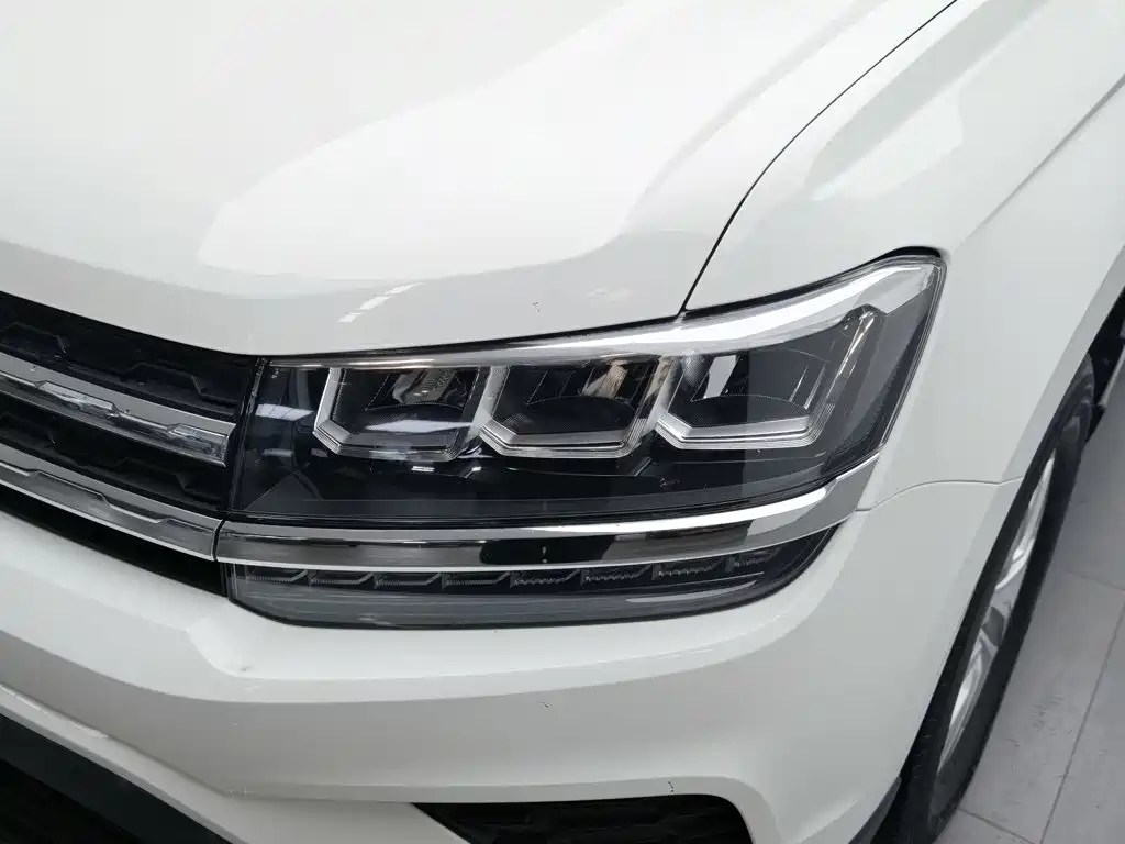 Volkswagen Tharu — фото 7