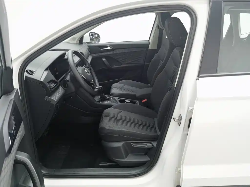 Volkswagen Tharu — фото 10