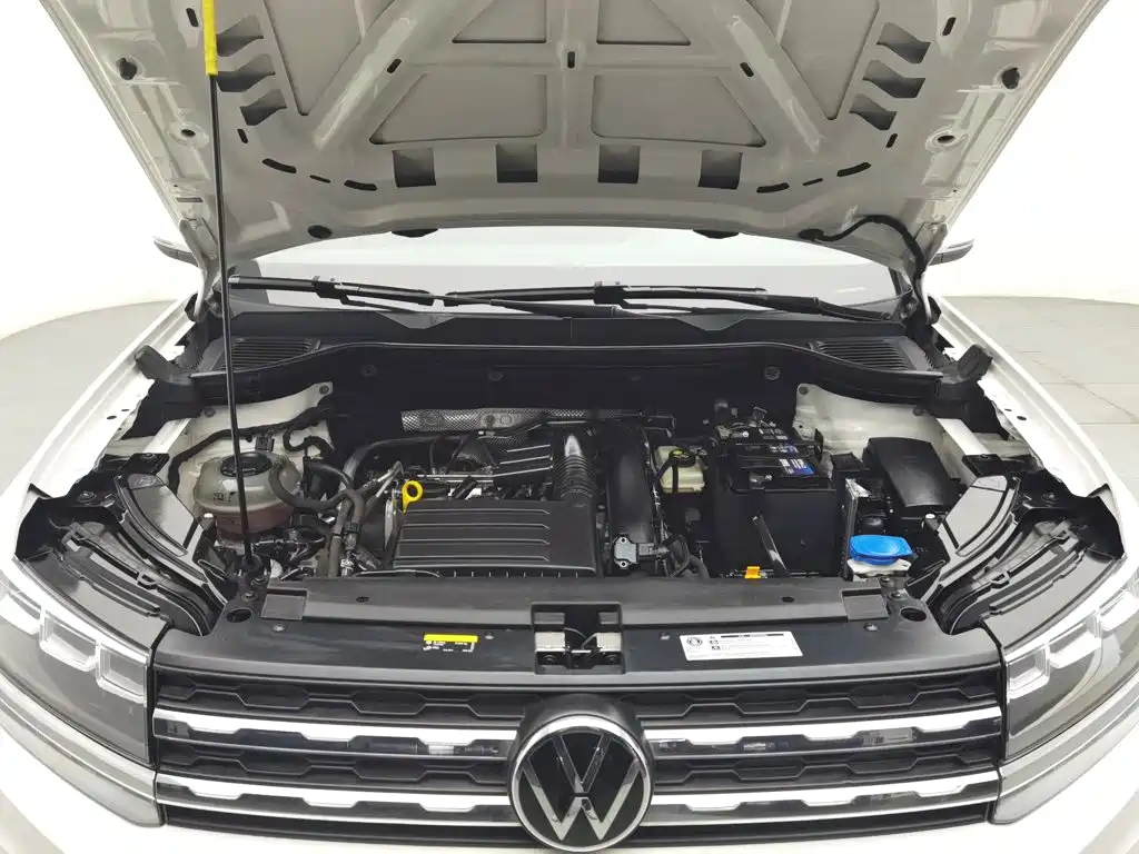 Volkswagen Tharu — фото 6