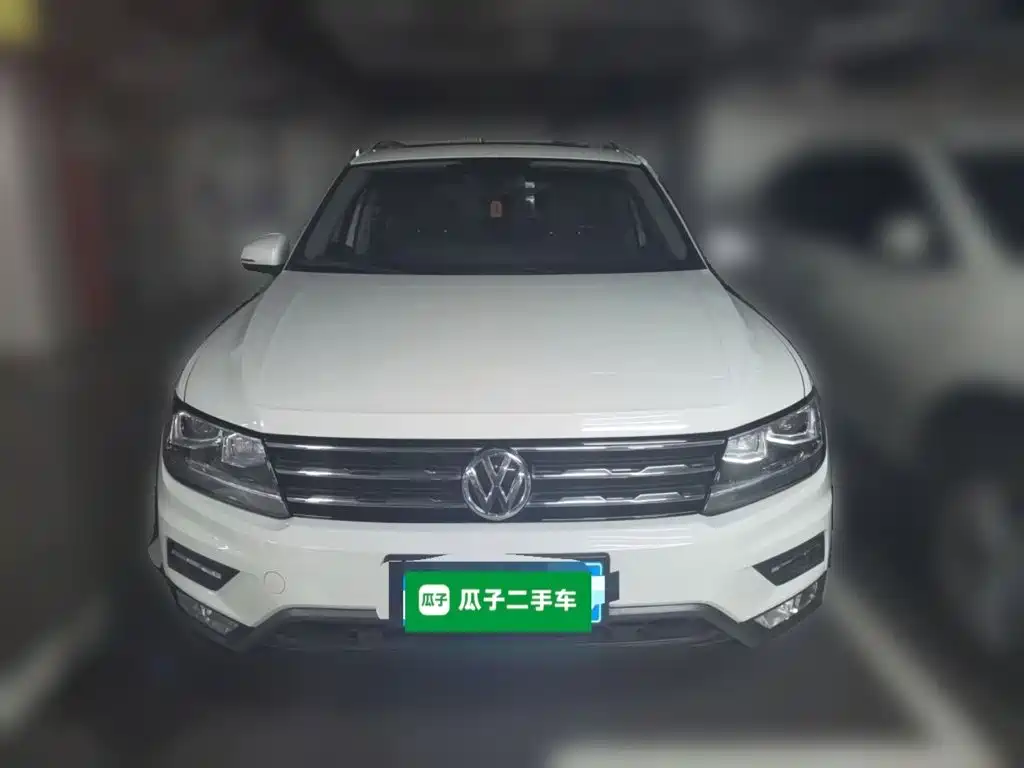 Volkswagen Tiguan L — фото 2