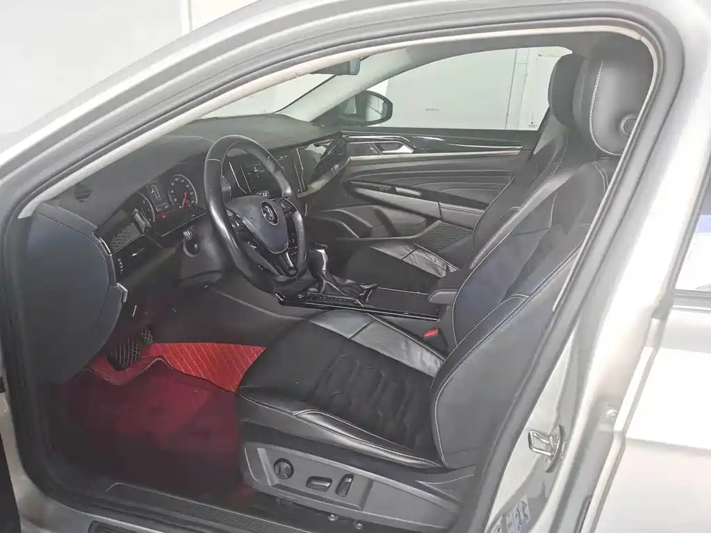 Volkswagen Passat — фото 7