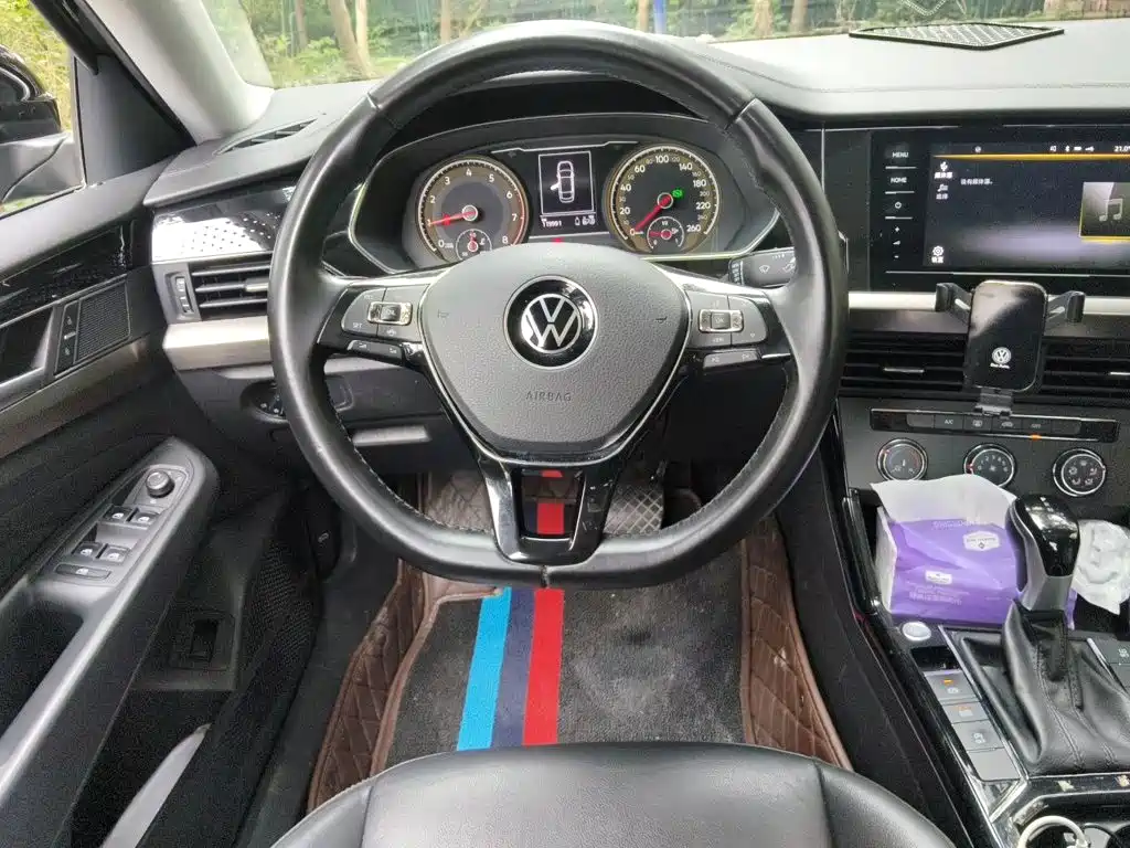 Volkswagen Passat — фото 6