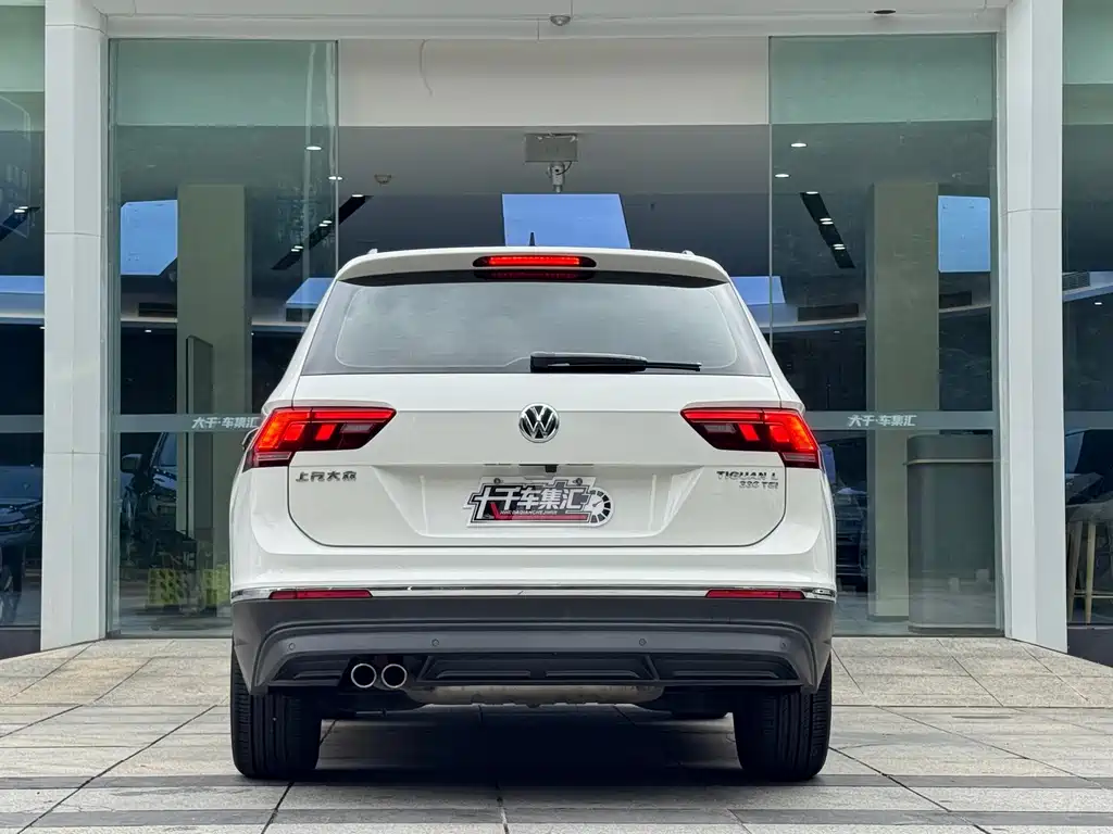 Volkswagen Tiguan L — фото 7
