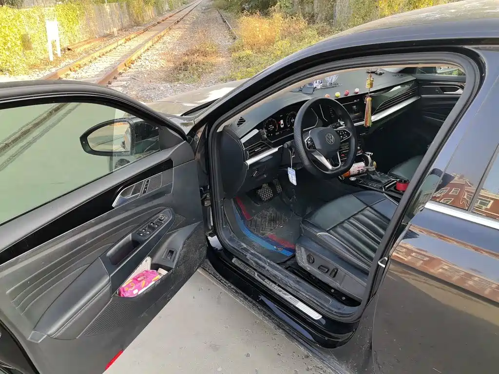 Volkswagen Passat — фото 13