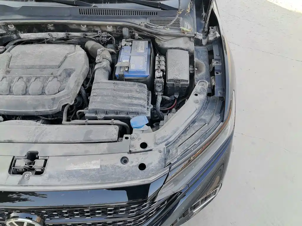 Volkswagen Passat — фото 19
