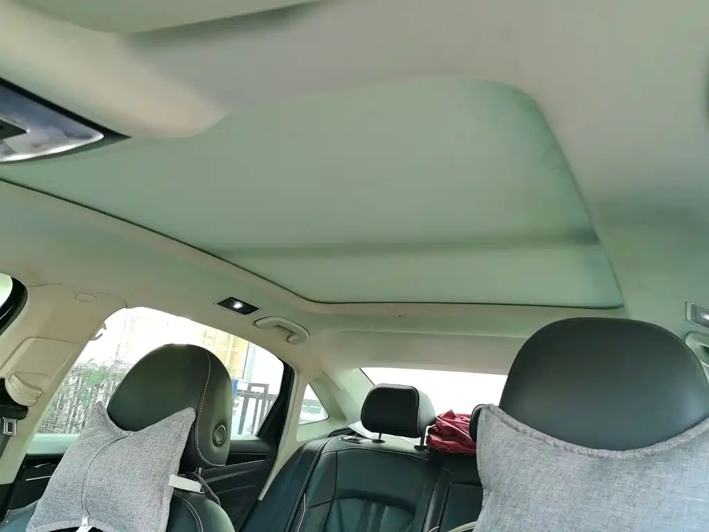 Volkswagen Passat — фото 8