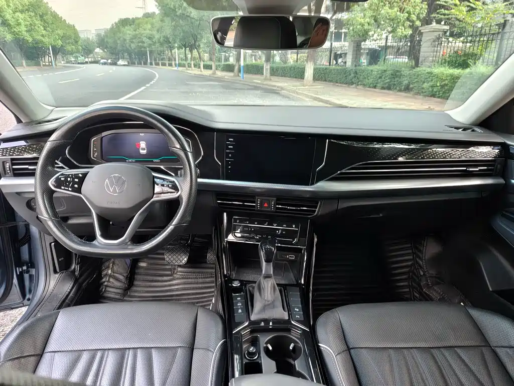 Volkswagen Passat — фото 4