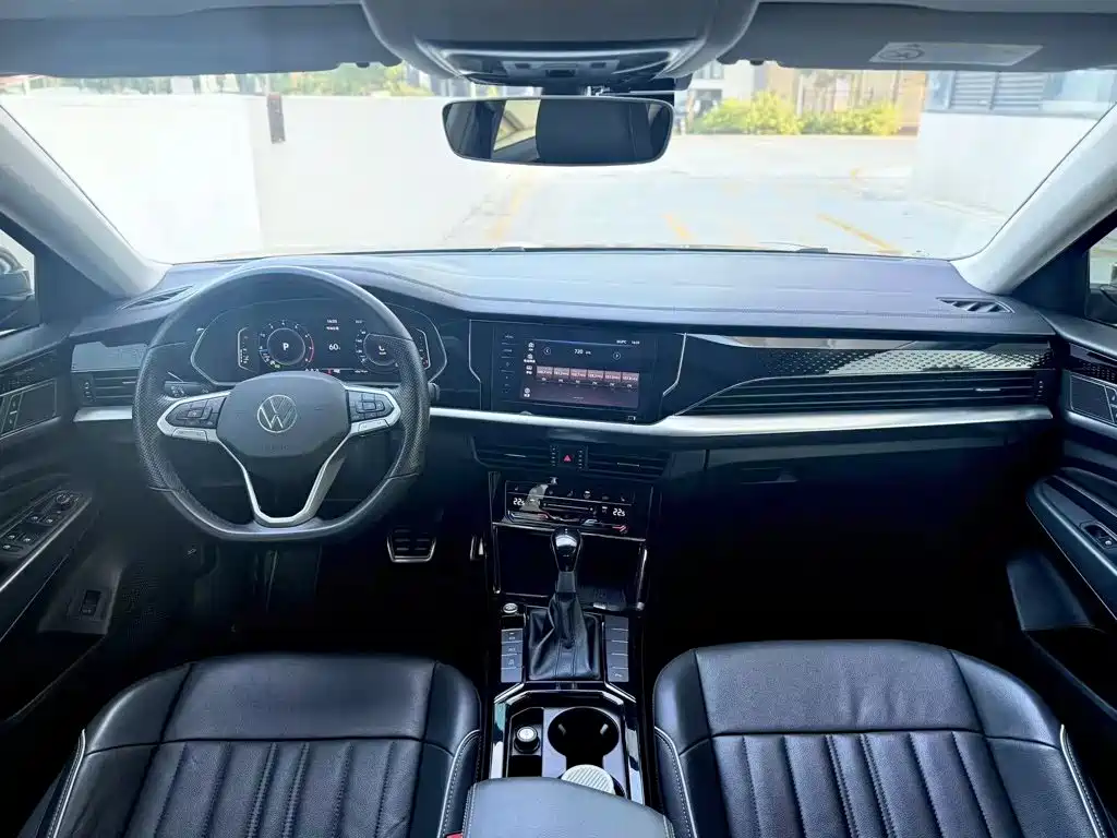 Volkswagen Passat — фото 6