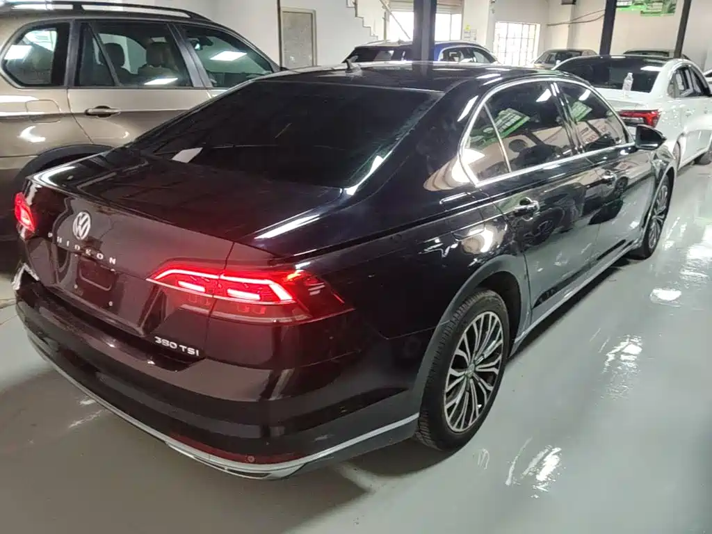 Volkswagen Phideon — фото 6