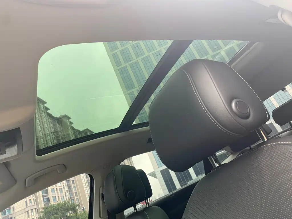 Volkswagen Passat — фото 14