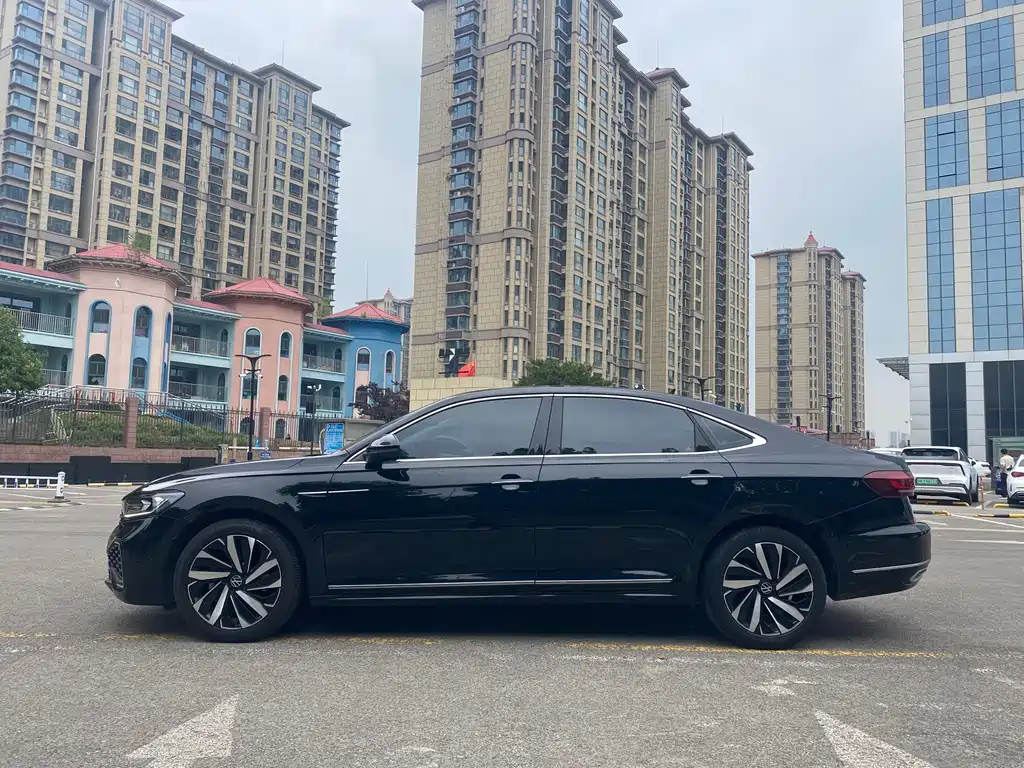 Volkswagen Passat — фото 3