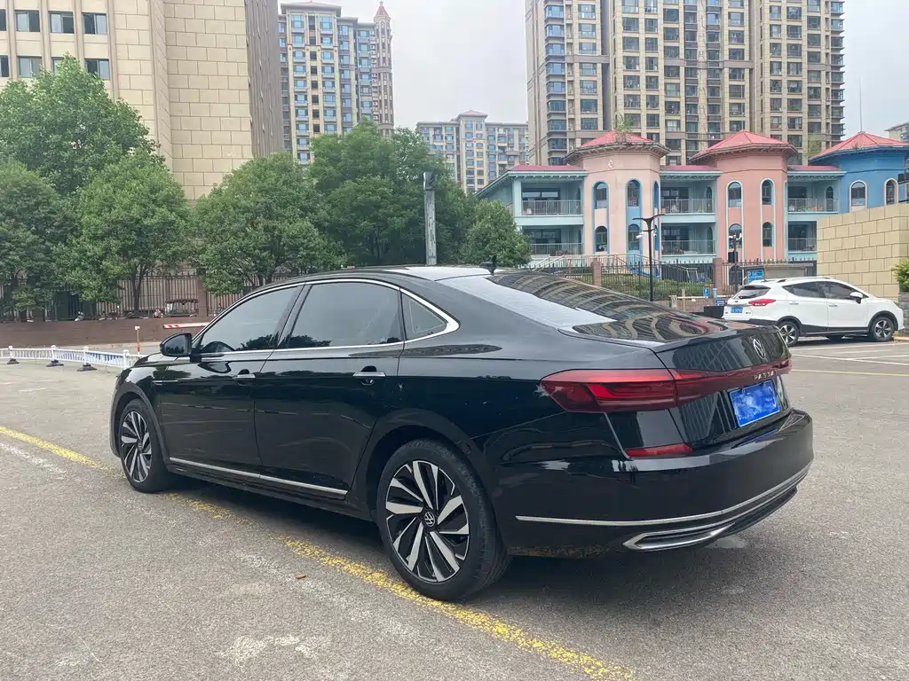 Volkswagen Passat — фото 4