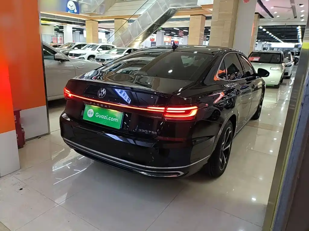 Volkswagen Passat — фото 4