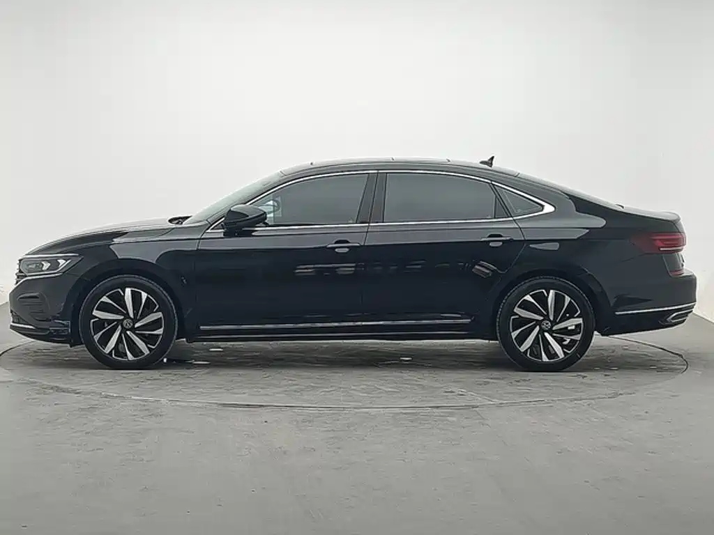 Volkswagen Passat — фото 2