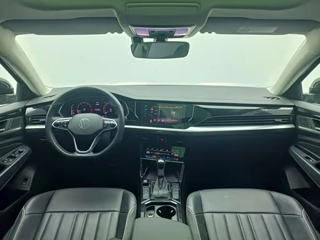 Volkswagen Passat — фото 3