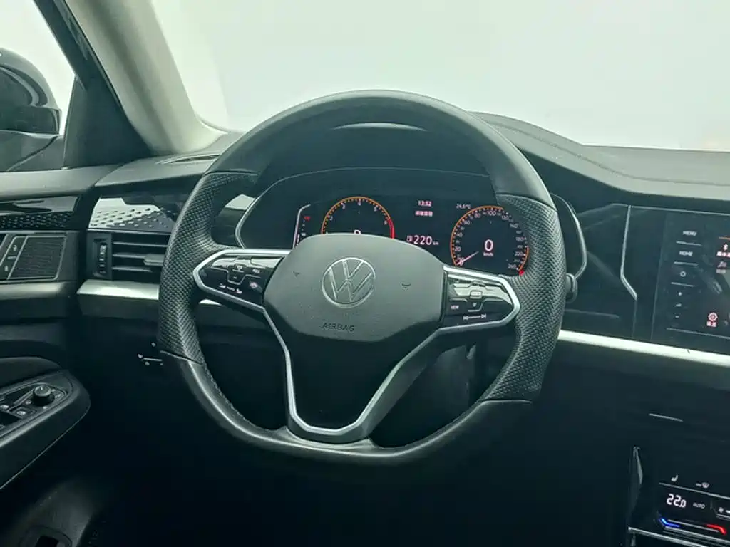Volkswagen Passat — фото 6