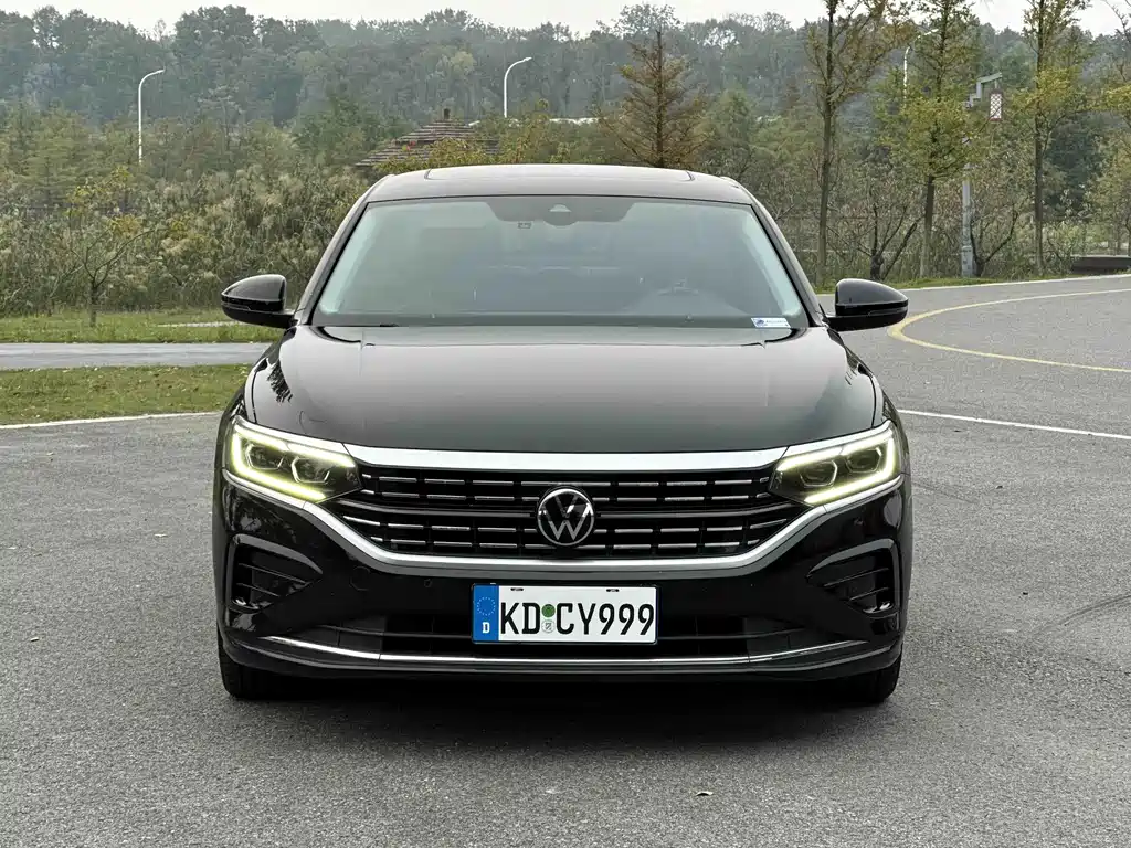 Volkswagen Passat — фото 2